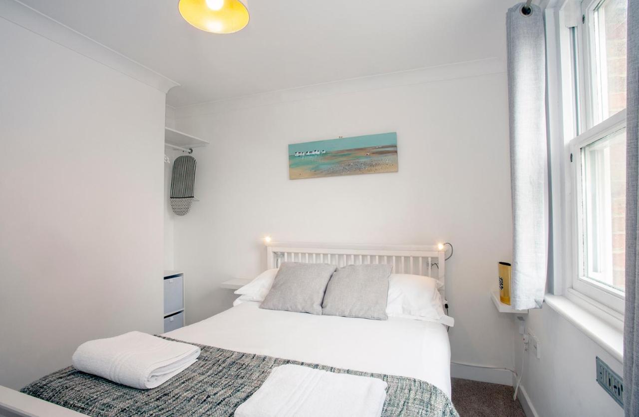The Spires - Cosy Apartment Just Outside Of City Centre Canterbury Exterior foto