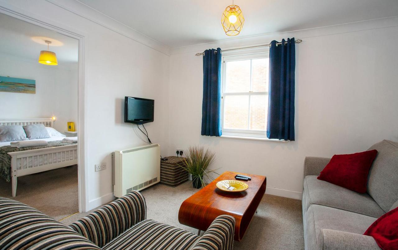 The Spires - Cosy Apartment Just Outside Of City Centre Canterbury Exterior foto